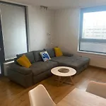Citypark Apartment, Free Parking & Ac Διαμέρισμα Μπρατισλάβα